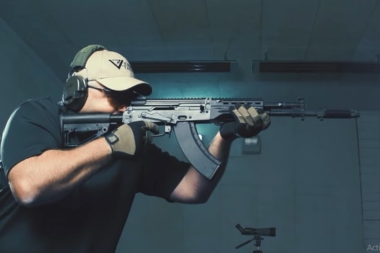 Súng trường AK phiên bản mới với tính năng vượt trội của Nga