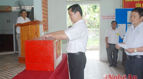 Nam Đàn: Tưng bừng trong ngày hội non sông