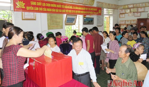 Quỳ Châu: 100% cử tri đi bầu cử trong ngày hội lớn