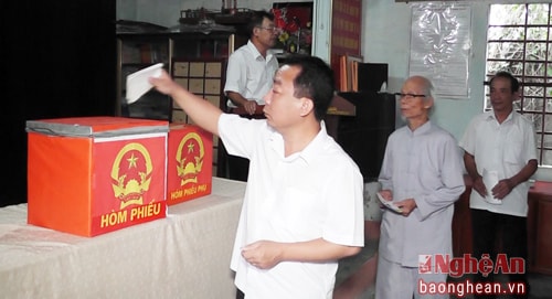 Yên Thành: Tỷ lệ cử tri đi bầu cử đạt trên 95%