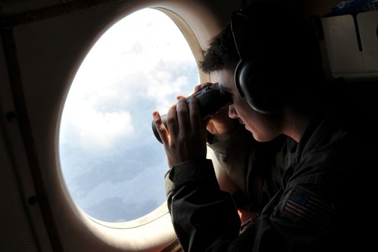 Tai nạn máy bay MS804 là do bom nổ?