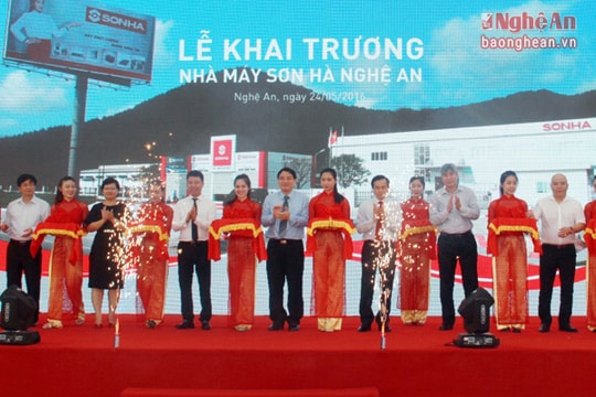 Khai trương Nhà máy Sơn Hà Nghệ An có tổng vốn đầu tư hơn 100 tỷ đồng.