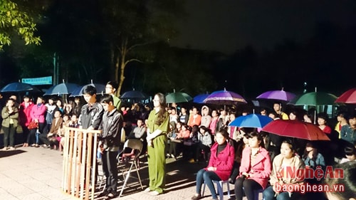 CLB thực hành pháp luật: Sân chơi bổ ích cho sinh viên Đại học Vinh