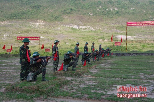 Tiểu đoàn 41 Nghệ An thực hành 3 tiếng nổ đạt kết quả cao