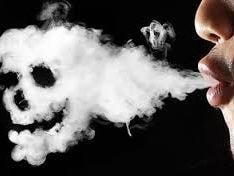 Hút thuốc lá nơi làm việc có thể bị phạt tới 73 triệu đồng