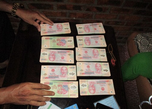 Phá đường dây tiêu thụ tiền giả quy mô lớn