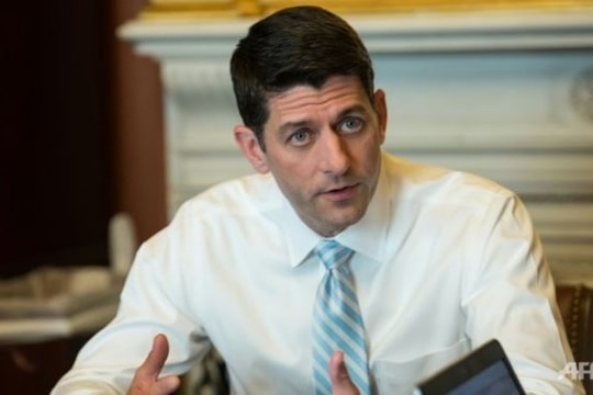 Chủ tịch Hạ viện Mỹ bất ngờ tuyên bố ủng hộ Donald Trump