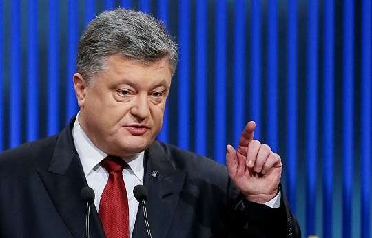 Tổng thống Ukraine cáo buộc Nga thử nghiệm vũ khí ở Donbass