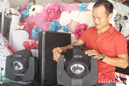 Những cử nhân bỏ phố về làng...