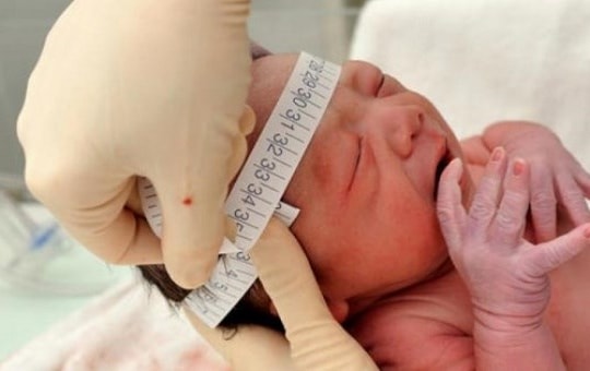 Thông tin về vụ bác sỹ mổ trúng đầu trẻ sơ sinh