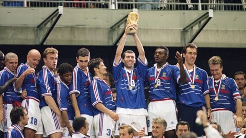 Pháp vs Romania: Khai tiệc mùa vui