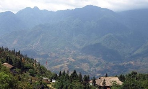 Tranh cãi 'đừng chết ở Fansipan'(!?)