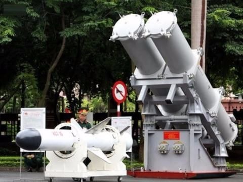 Báo Anh: Tên lửa KCT-15 Việt Nam mạnh hơn 3M24 của Nga