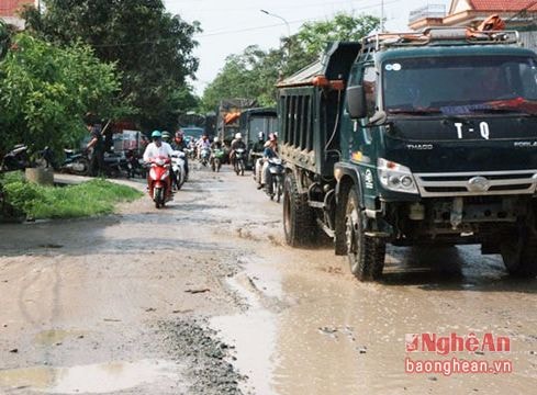 Sớm triển khai duy tu, sửa chữa đường Phạm Hồng Thái