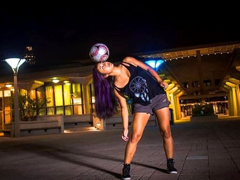 Thiếu nữ tâng bóng điêu luyện hút hơn 30.000 người theo dõi