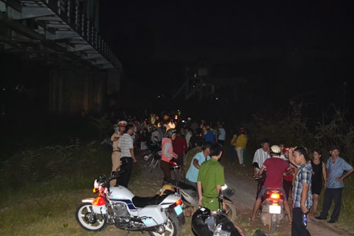 Hai anh em sinh đôi đoạt mạng bà bán ve chai, thả xác trôi sông