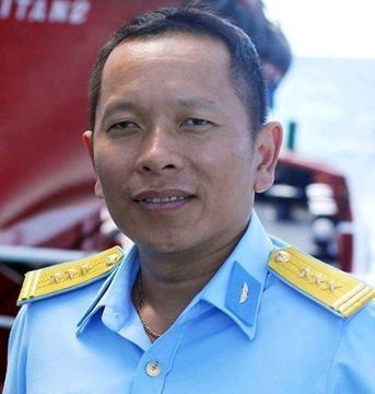 Thăng quân hàm vượt cấp cho phi công Trần Quang Khải