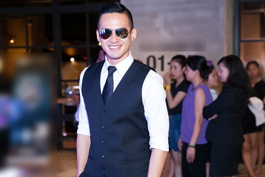 Tú Vi diện áo lưới xuyên thấu, tình tứ với Lương Thế Thành