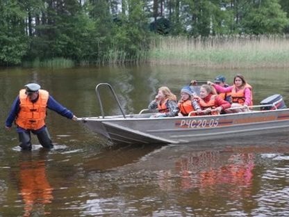 Nga: Nhiều thi thể trẻ em nắm tay nhau khi lật tàu
