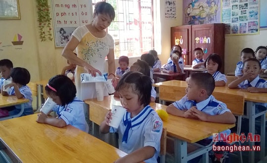 Sớm khắc phục những bất cập trong việc triển khai Chương trình Sữa học đường