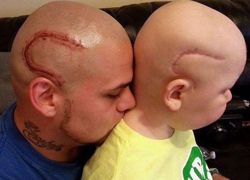 Phía sau hình xăm 'quái vật' của ông bố trẻ