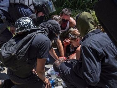 Đâm dao trong đụng độ ở Mỹ, 10 người bị thương