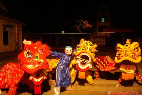 Tập đoàn Hoa Sen phối hợp tổ chức 'Đêm hội Trung thu 2016' tại TP Vinh