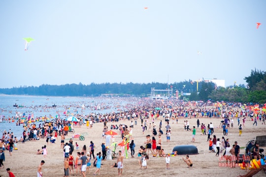 Cửa Lò tạo niềm tin cho du khách về tắm biển