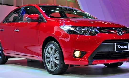 4 mẫu sedan cỡ nhỏ vừa giảm giá