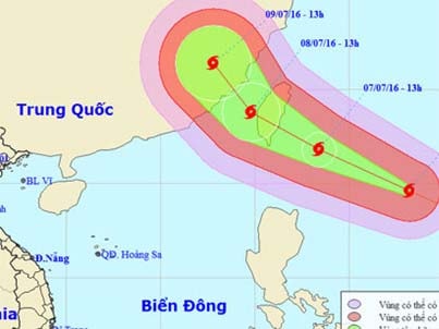 Siêu bão Nepartak cấp 17 đang di chuyển vào biển Đông