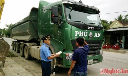 Tăng mức phạt trong lĩnh vực giao thông đường bộ và đường sắt