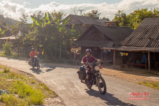 Những chiếc xe Minsk chinh phục miền Tây Nghệ An