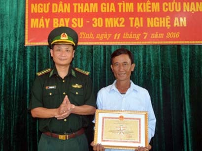 Khen thưởng ngư dân cứu sống phi công Su-30MK2