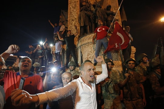 Nỗ lực đảo chính quân sự ở Thổ Nhĩ Kỳ đã thất bại