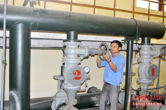 Nỗ lực cấp nước sạch cho thị xã biển