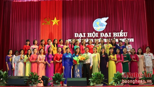 Sôi nổi Đại hội đại biểu phụ nữ các huyện, thành phố