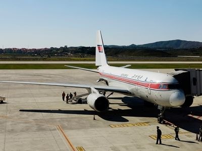 Phi cơ Triều Tiên hạ cánh khẩn cấp vì cháy