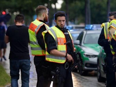 Xả súng ở trung tâm mua sắm Đức, ít nhất 8 người chết