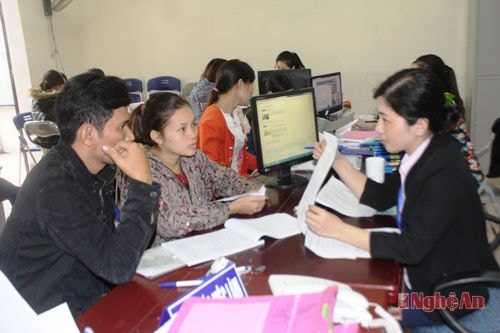 Tuyên truyền chính sách bảo hiểm và quản lý lao động nước ngoài