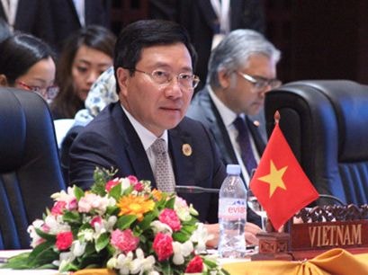 Thông qua Tuyên bố chung ASEAN-Trung Quốc về thực thi DOC