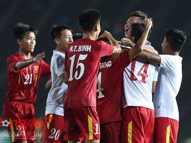 U16 Việt Nam nhận thưởng lớn