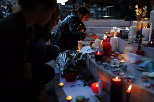 Pháp lo ngại chiến tranh tôn giáo sau vụ khủng bố nhà thờ