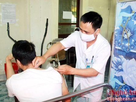 Bệnh viện GT- VT Vinh: Điều trị nhiều bệnh nhân liệt dây thần kinh ngoại biên số VII