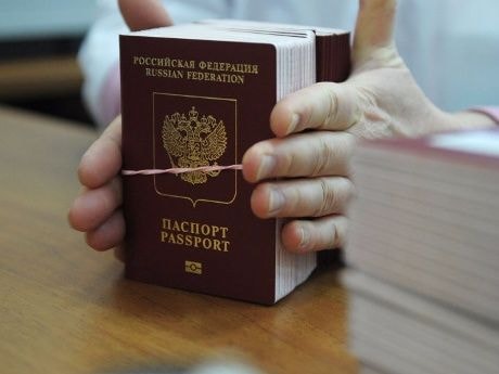 Nhiều thủ tục để thành công dân Nga đơn giản hơn từ tháng 8/2016
