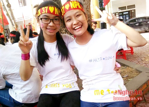 Cô bé nhà nghèo đạt điểm cao ở 2 khối thi