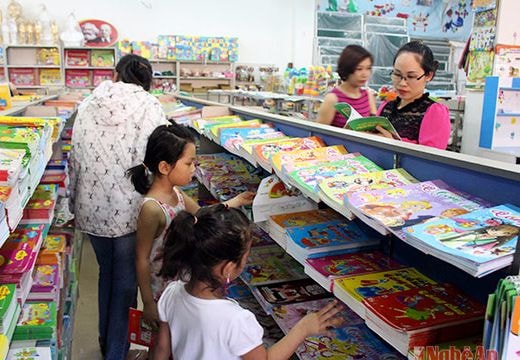 Loạn sách tham khảo trước năm học mới