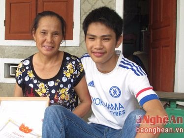 Bí quyết đạt điểm cao của cậu trò nghèo