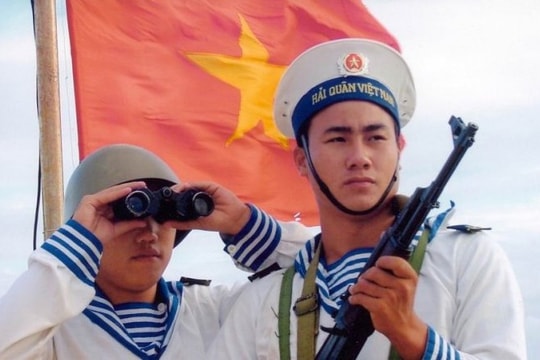 Những người canh giữ biển trời Tổ quốc