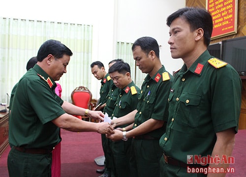 Học viện Lục quân: Thăng quân hàm cho các học viên về công tác tại Quân khu 4