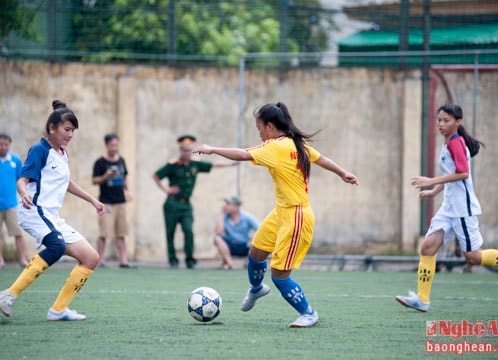 Bóng đá nữ Nghệ An xuất sắc vào bán kết Hội khỏe Phù Đổng toàn quốc